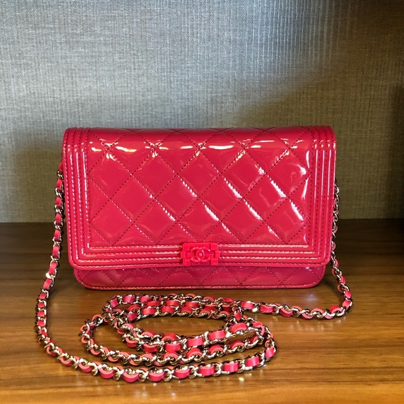 CHANEL pink patent BOY WOC BAG - Picture 13 of 13